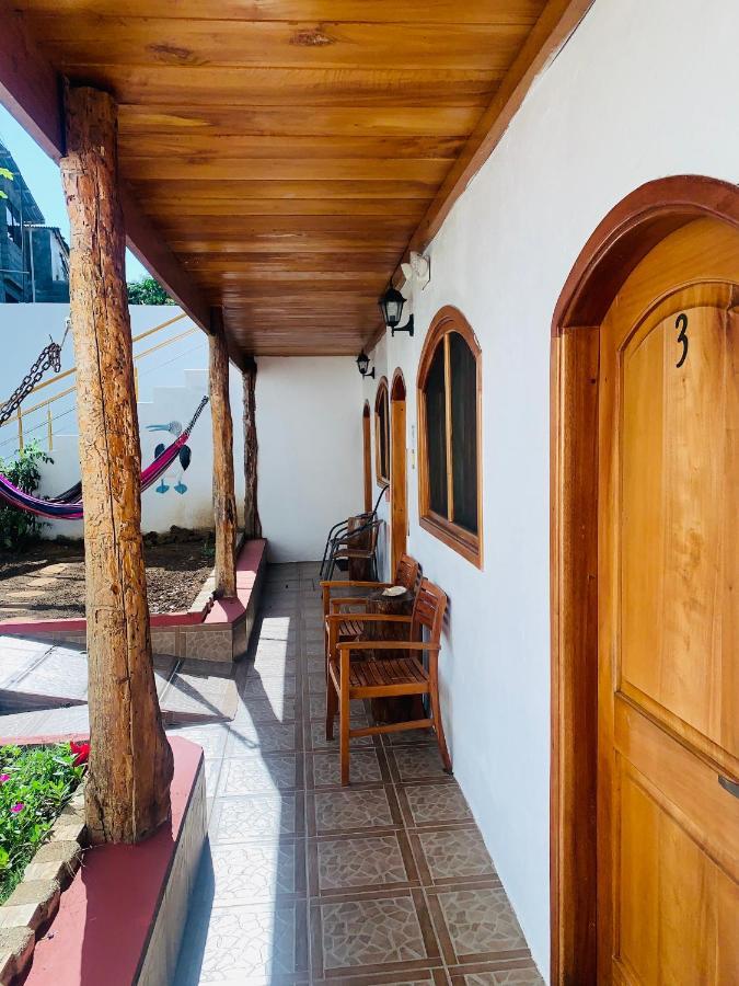 Hostal White House Galapagos Puerto Ayora  Esterno foto