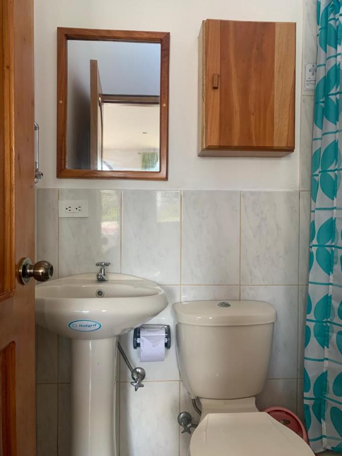 Hostal White House Galapagos Puerto Ayora  Esterno foto