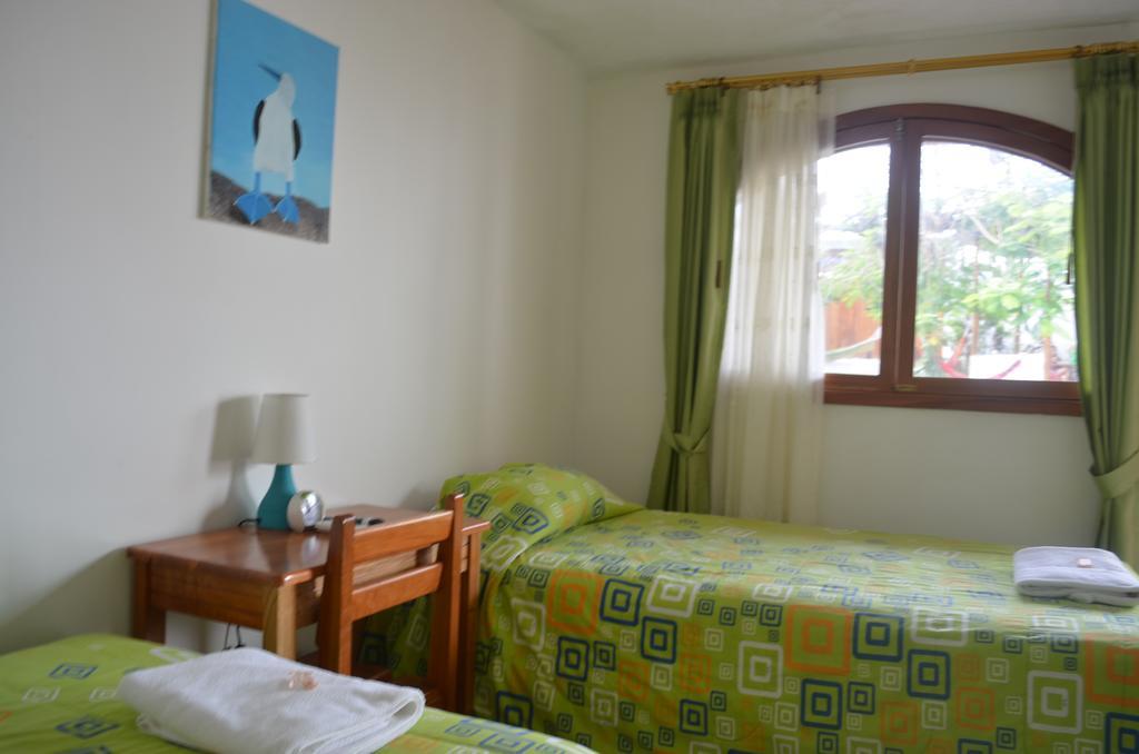 Hostal White House Galapagos Puerto Ayora  Esterno foto
