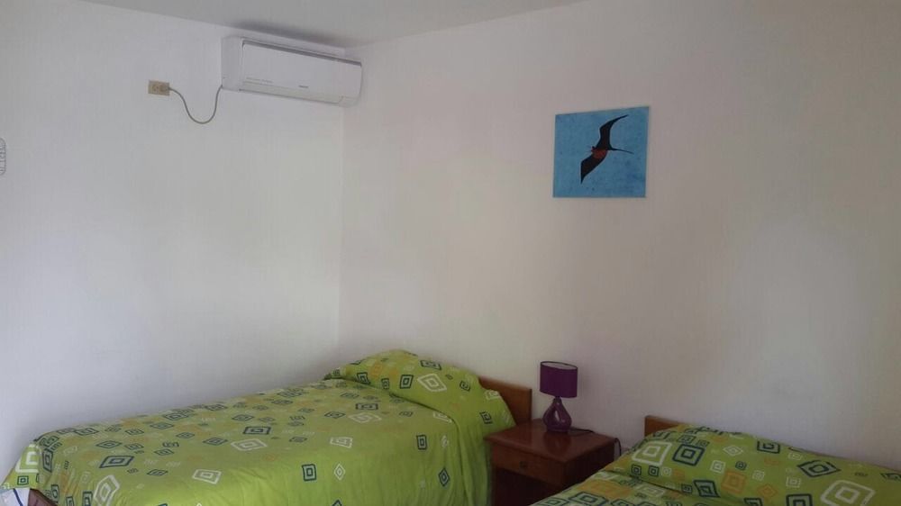 Hostal White House Galapagos Puerto Ayora  Esterno foto