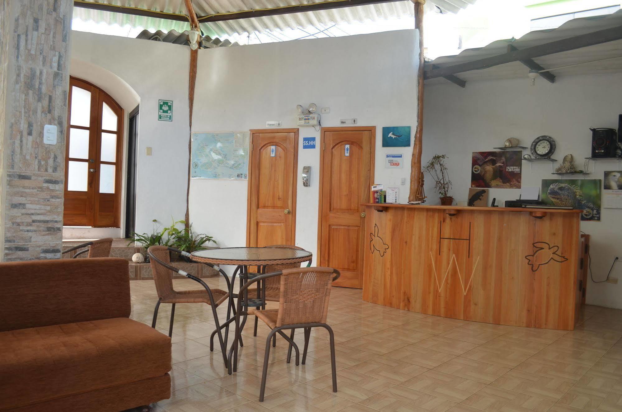 Hostal White House Galapagos Puerto Ayora  Esterno foto